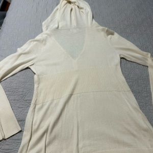 New York & Company white long sleeved thin sweater top with hood